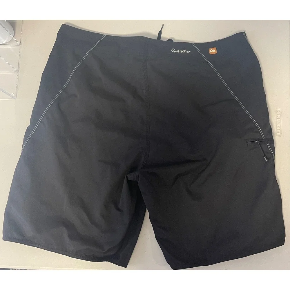Quiksilver Mens Black Board Shorts Swim Trunks Size 38 Contrast Stitch